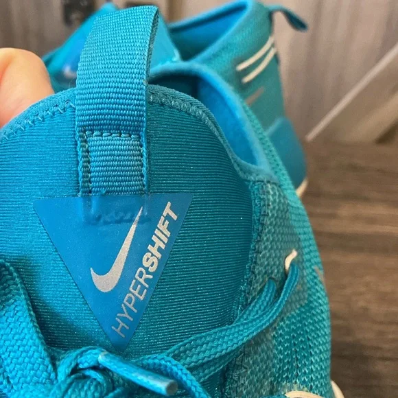 Nike Hypershift Turquoise Blue Athletic Sneakers size 17 - Picture 4 of 8